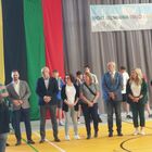 Otwarcie nowej hali sportowej przy Szkole Podstawowej Nr 2 - podziękowanie osobom odpowiedzialnym za budowę obiektu